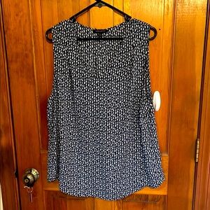 Banana Republic Black and White Sleeveless Blouse